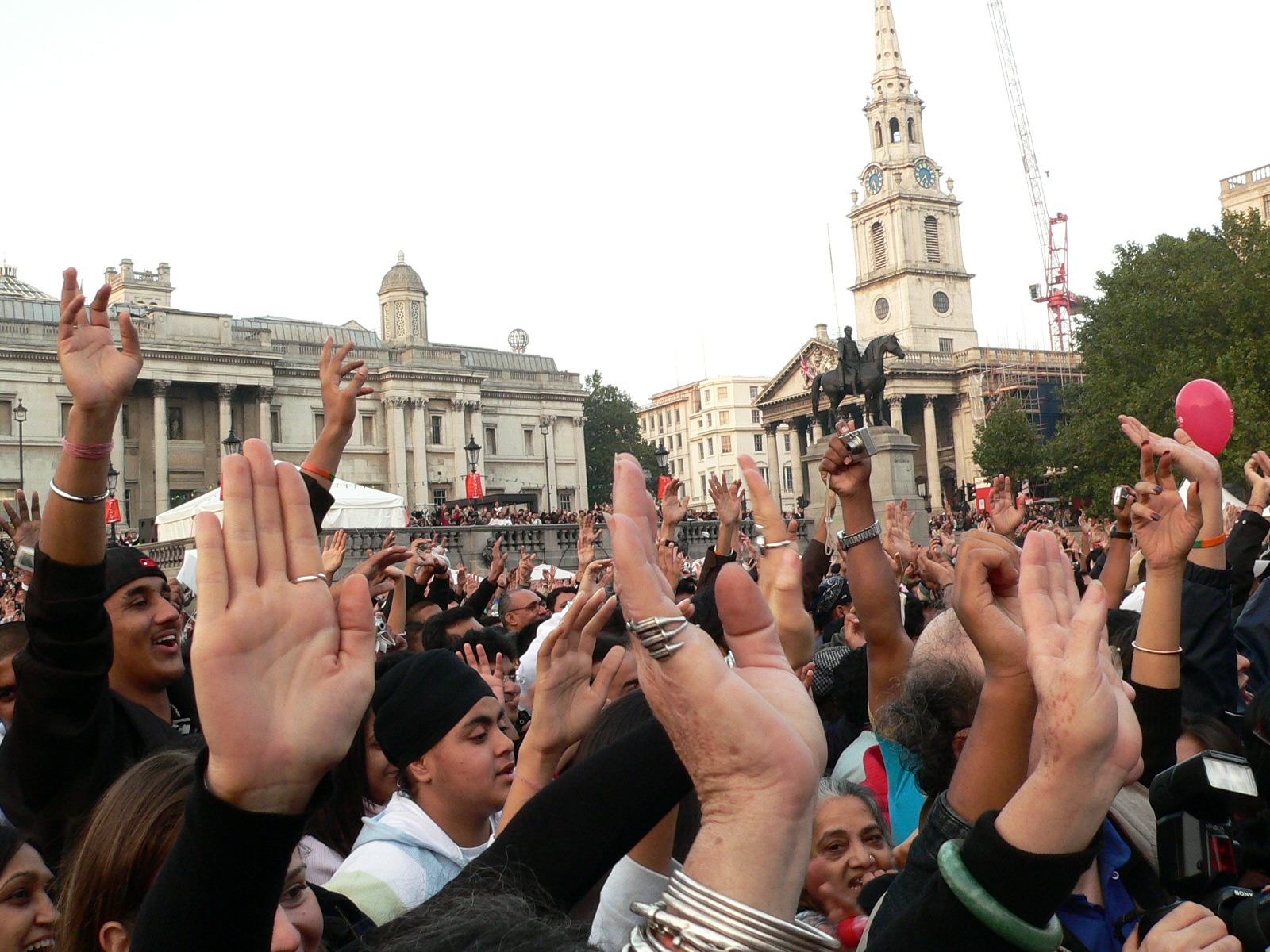 ONLINE MEDIA AND THE INDIAN HINDU DIASPORA IN EUROPE